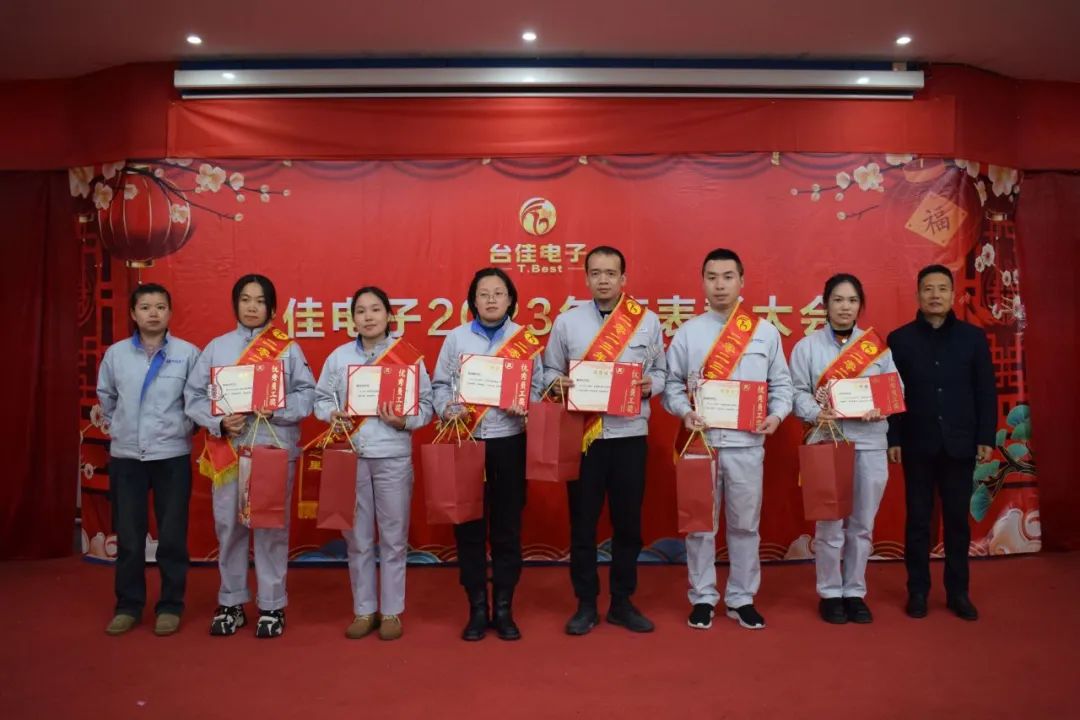 1b9c42a1-a6b4-4e4d-8156-a70a5a0c8f04