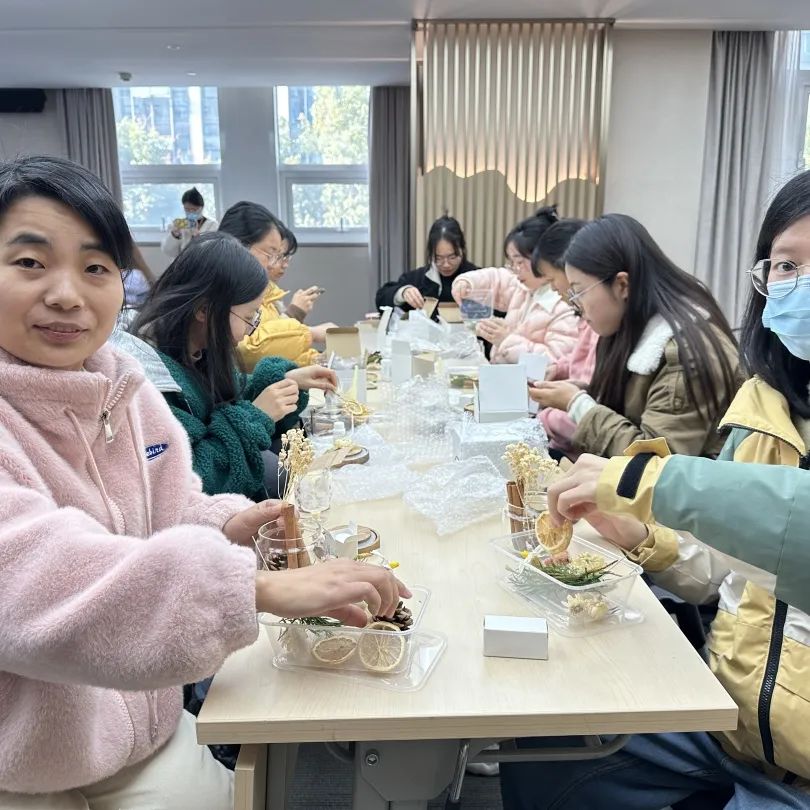 479e5e4f-f8f4-41db-a322-9b33620dd1d1