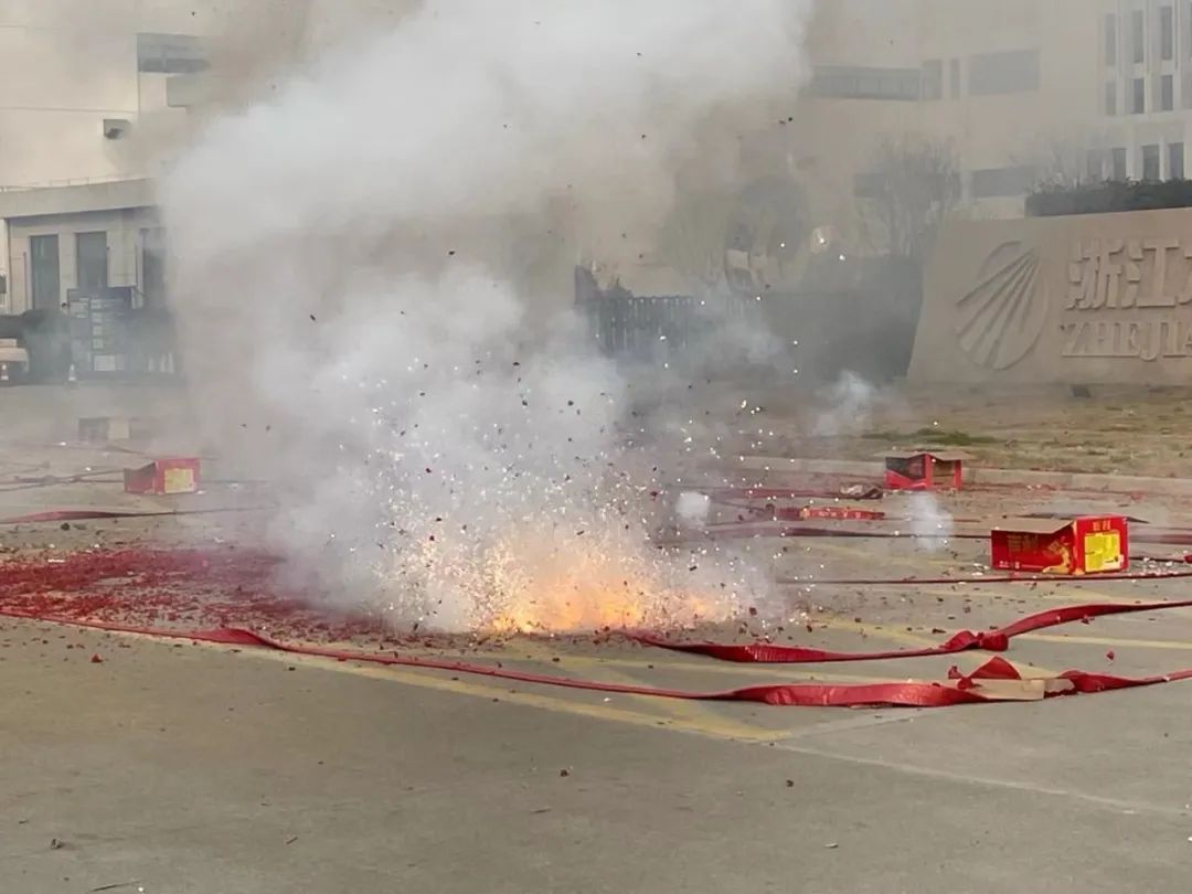 49fb7711-4d1c-4793-86a9-a48f63ac3fc5