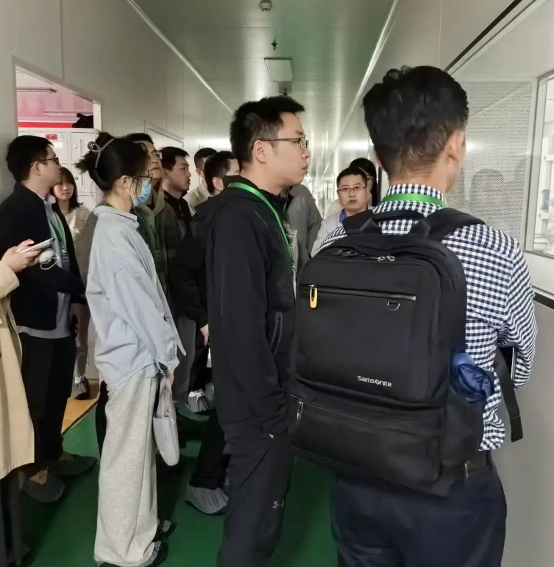 68951652-2477-4b05-9de4-8d6d06585e52