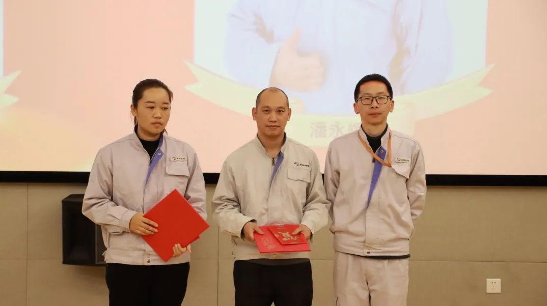 c7568e09-39c6-46d4-ae46-42b14f4d3f5a