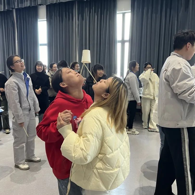 f9ea210c-8f05-4fe7-a4d1-d5c18c351c0b